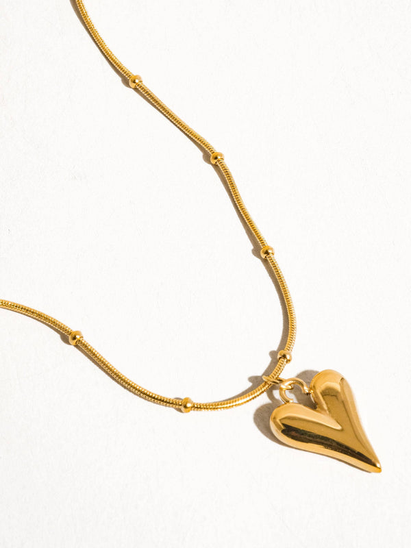 heart necklace | 18k gold necklace