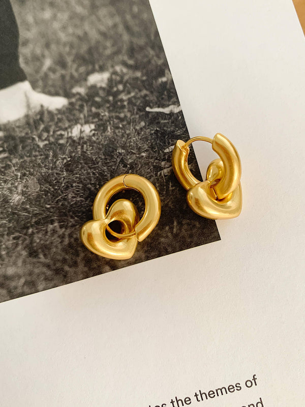 heart hook earring | 18k gold earrings