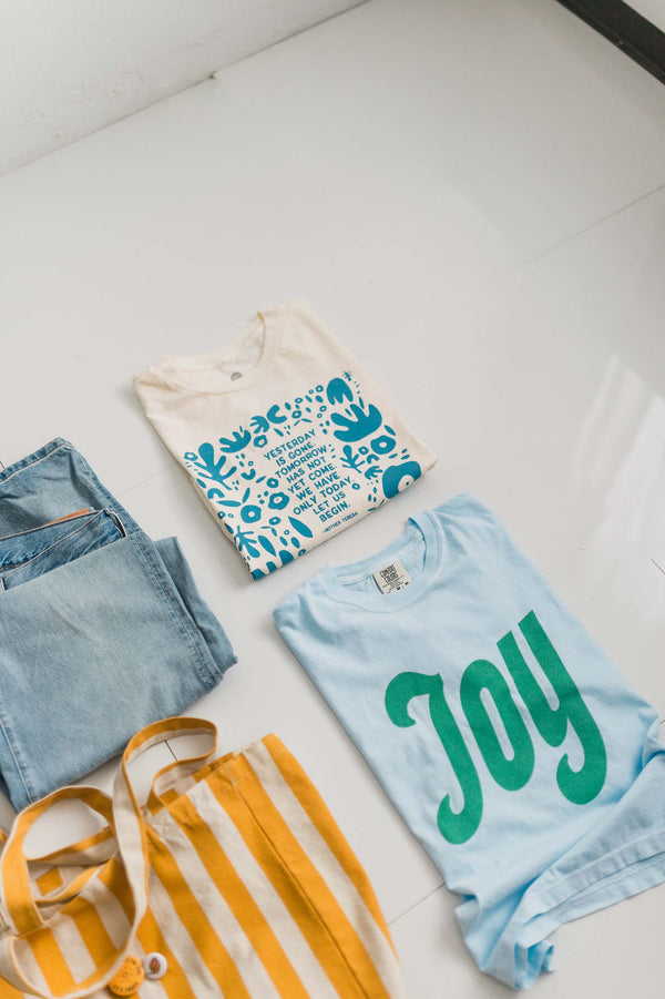 joy | chambray comfort colors boxy cropped tee