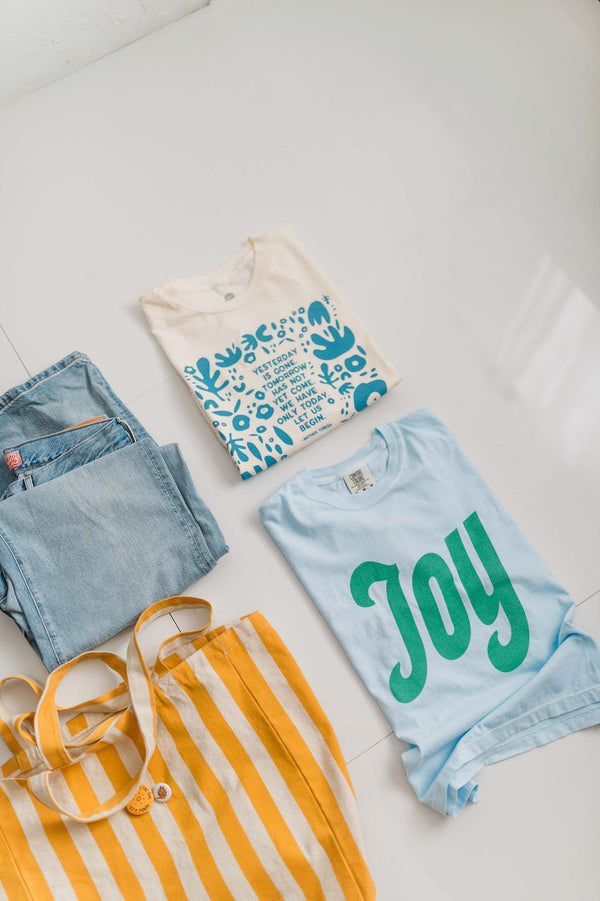 joy | chambray comfort colors boxy cropped tee