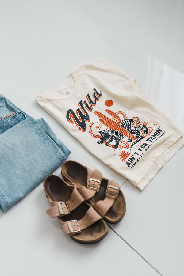 wild ain't for tamin' desert | cream boxy muscle tee