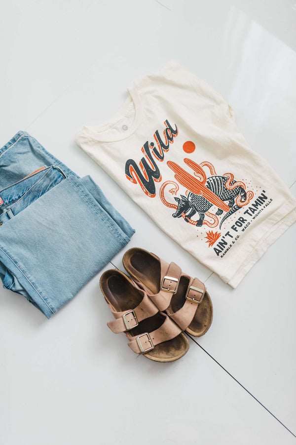 wild ain't for tamin' desert | cream boxy muscle tee