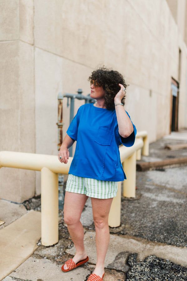 reverse seam pocketed oversized t-shirt | blue