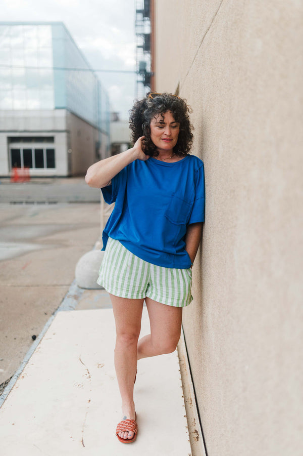 reverse seam pocketed oversized t-shirt | blue