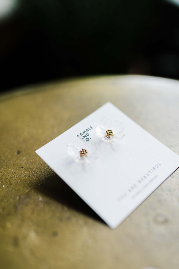clear acrylic flower stud earrings | 24k gold filled earrings