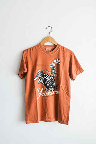 yeehaw skeleton + armadillo | yam comfort colors
