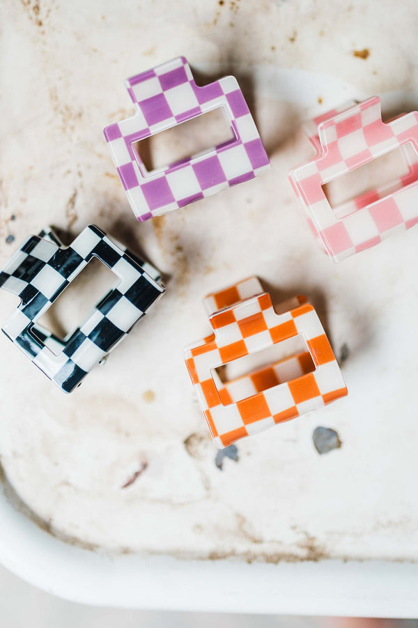 medium claw clip | toffee checkered