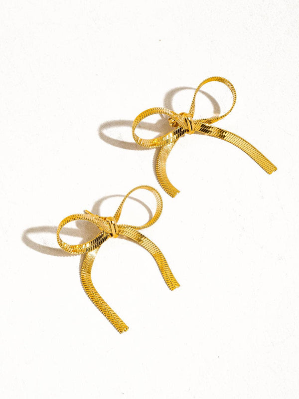 flat bow chain studs | 18k gold earrings