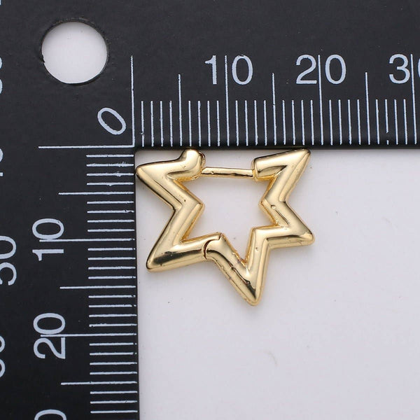 gold star huggie 14k | earring