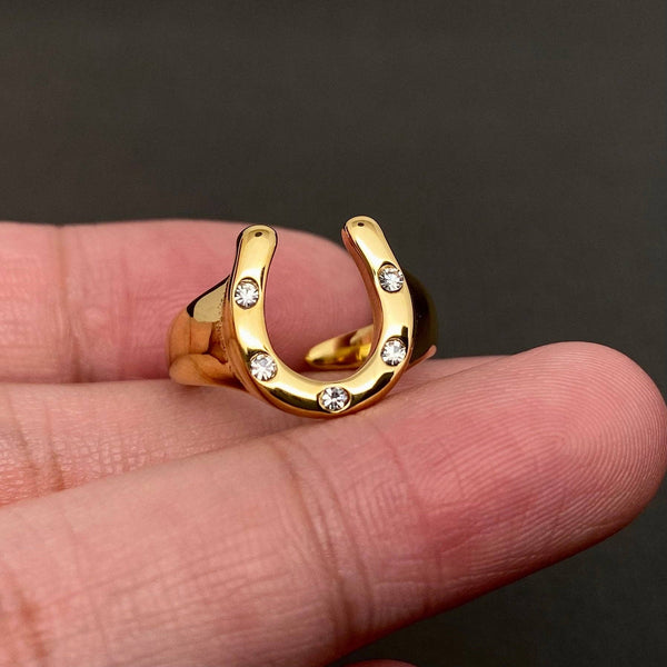 horseshoe ring | size 7