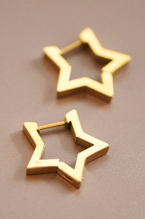 star huggie | earring