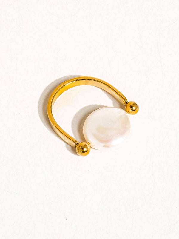 baroque pearl ring | 18k gold