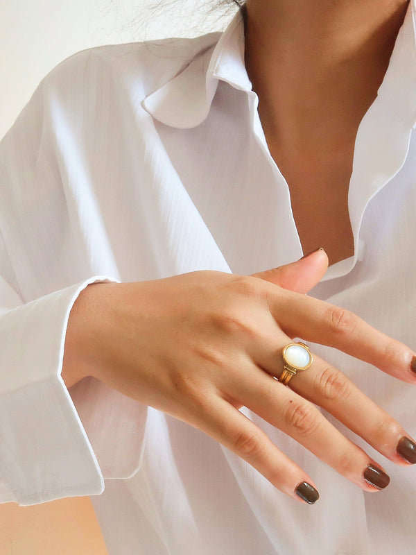 shell stone yellow gold | ring