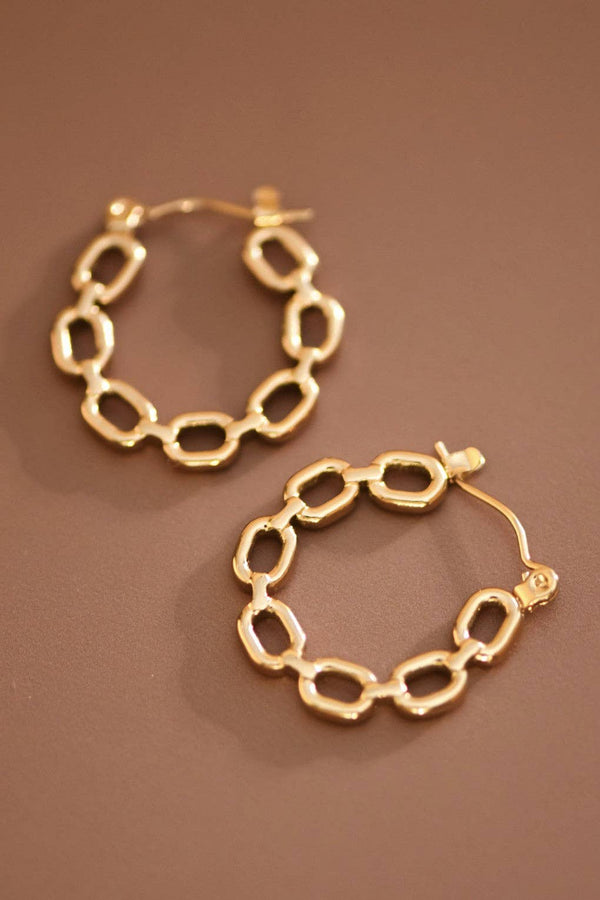 link latch earring | 18k gold