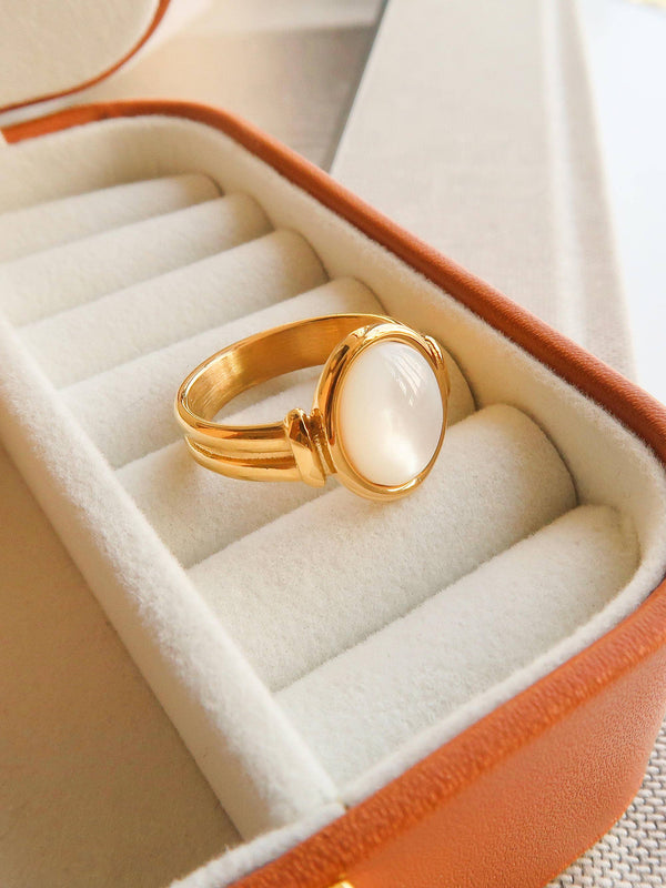 shell stone yellow gold | ring