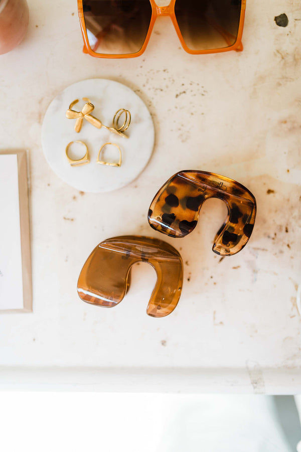 minimalist hair claw clip | leopard