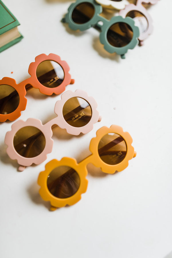 flower toddler sunnies | coral
