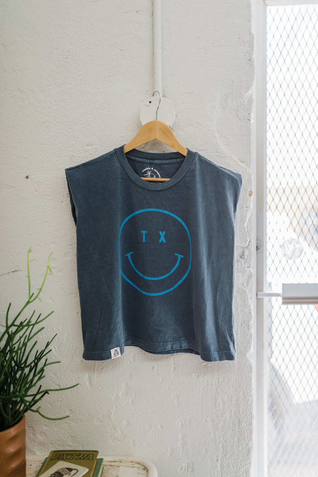tx smiley | faded navy boxy muscle tee