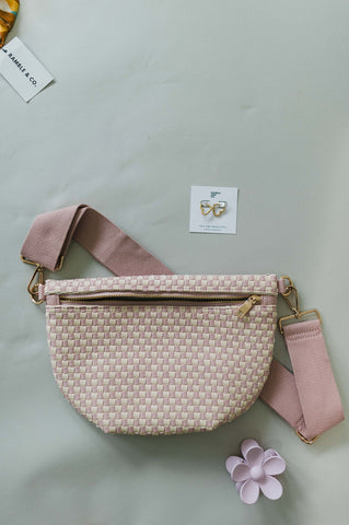 westlyn woven bum bag | checkered blush