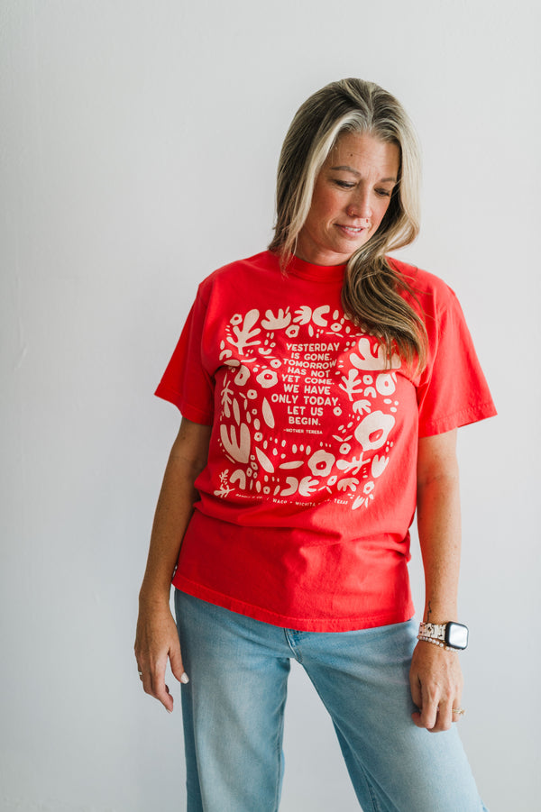 yesterday is gone | paprika comfort colors tee