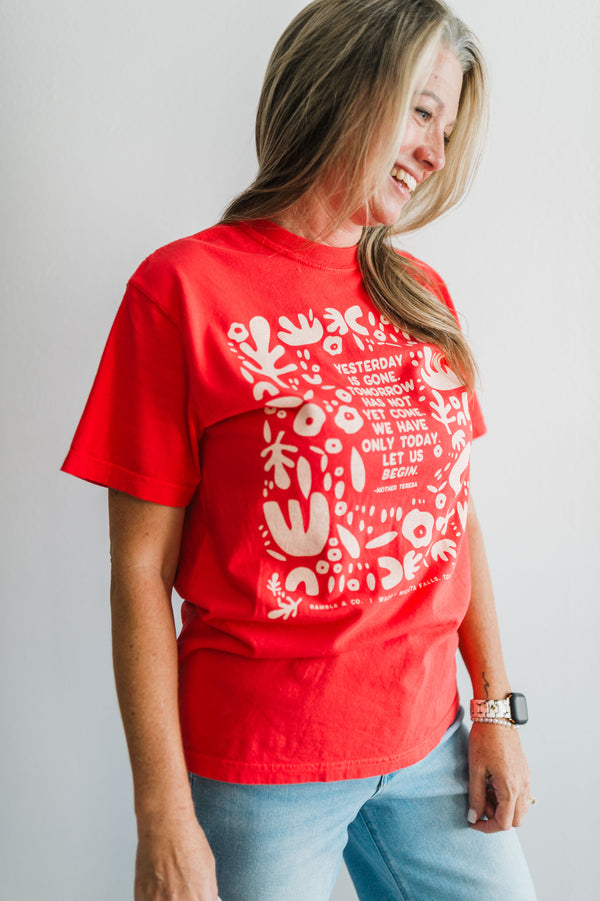 yesterday is gone | paprika comfort colors tee