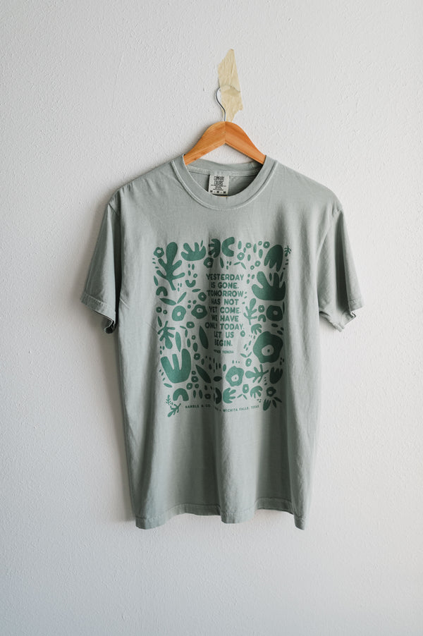 yesterday is gone | bay comfort colors tee