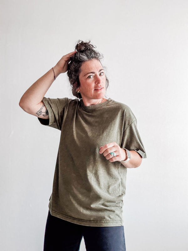 vintage wash oversized tee | army green