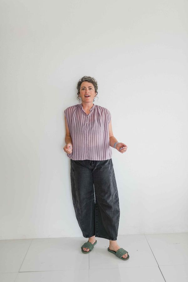 gathered stripe sleeveless blouse | purple