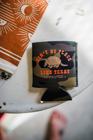 ain't no place like texas | camo koozie