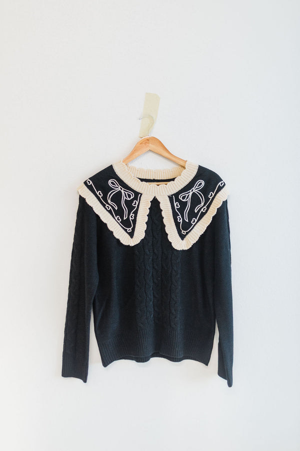 bow embroidered cable knit sweater | black