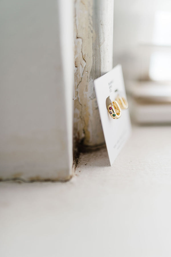 u shaped huggie with cz stones | earring