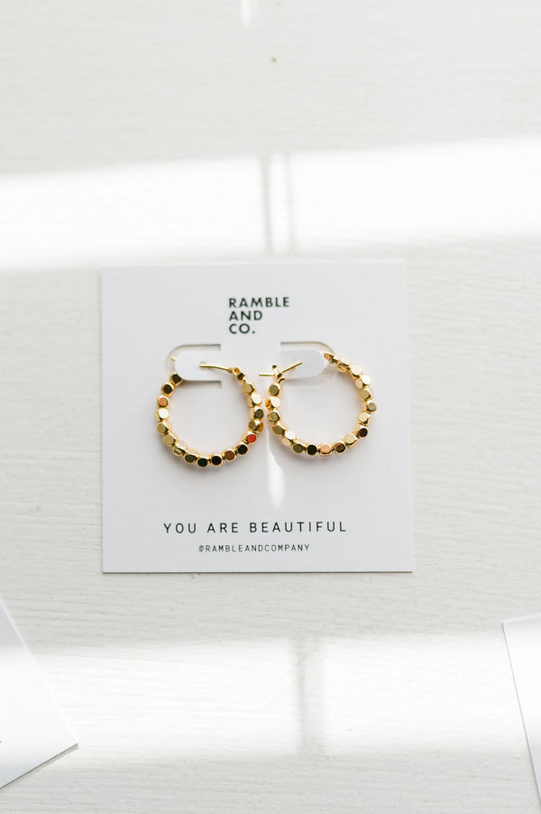 cube bead latch hoop 24k | earring