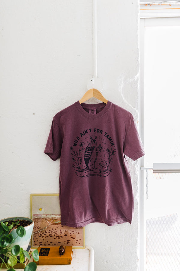 wild ain&#39;t for tamin&#39; | berry comfort colors tee