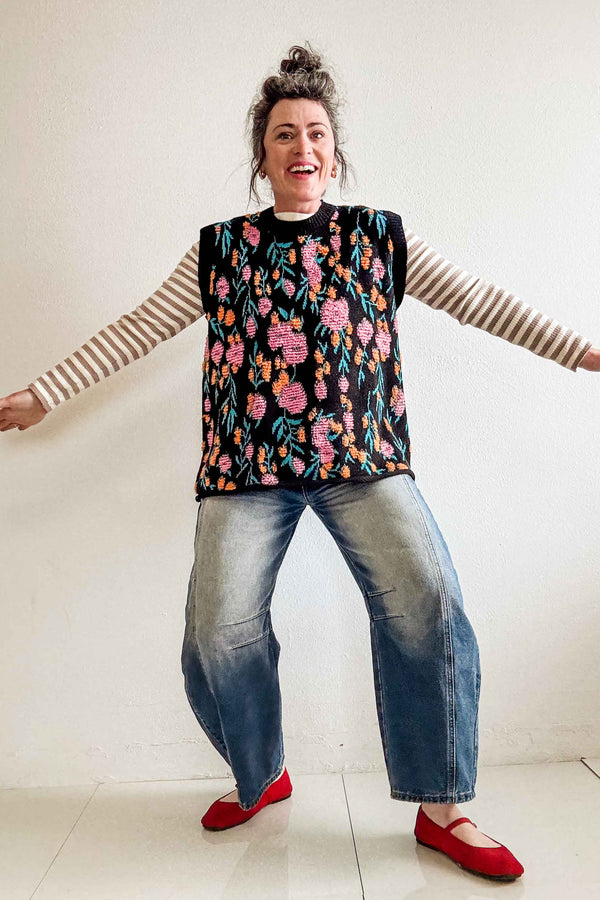 floral sweater vest | black