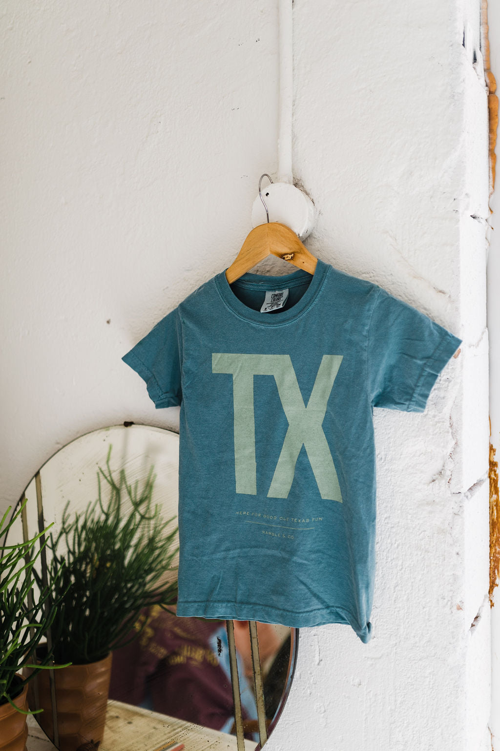 tx | youth washed denim comfort colors tee