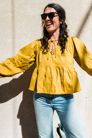 tie-front tiered top | mustard