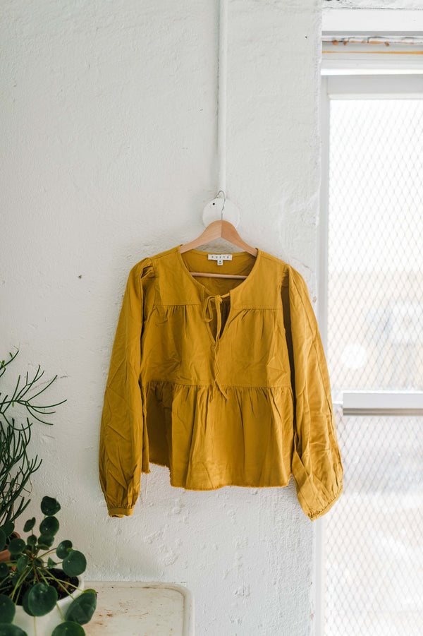 tie-front tiered top | mustard