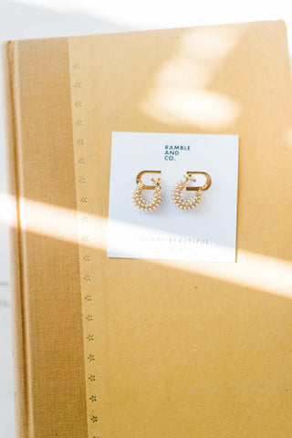 hailey huggie earrings | pearl earrings