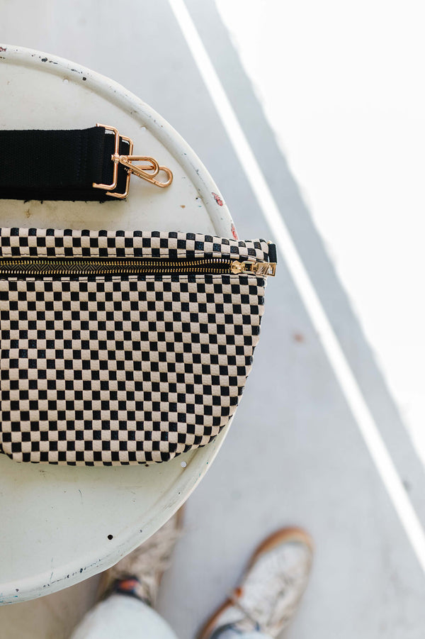 westlyn woven bum bag | checkered black