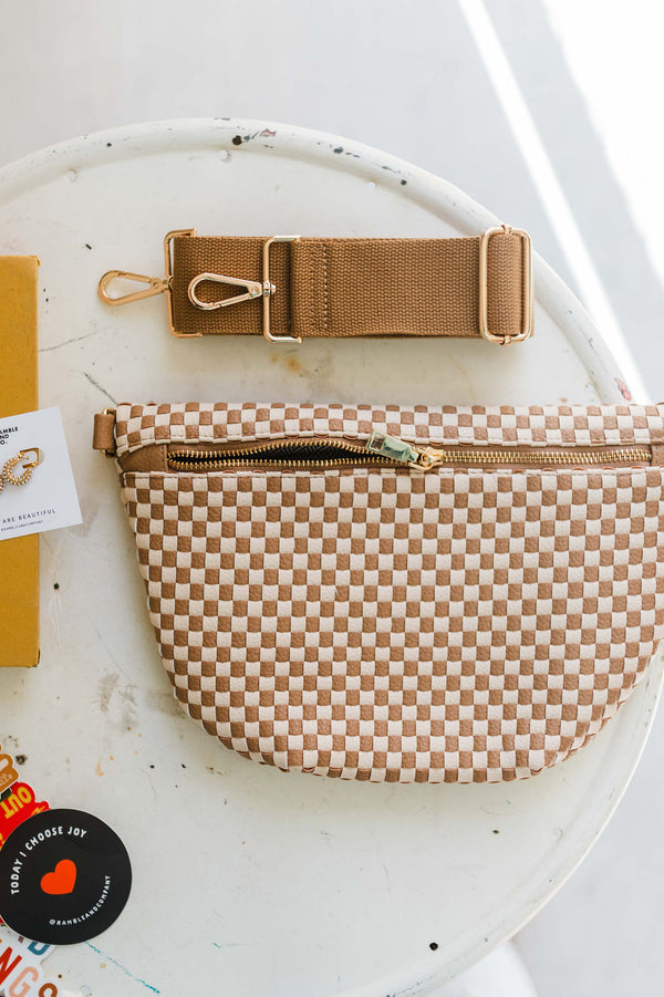 westlyn woven bum bag | checkered tan