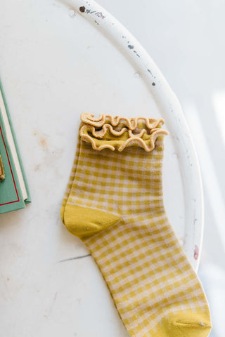 check plaid ruffle socks | multi