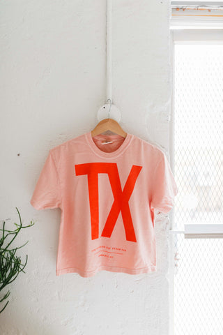 tx | peachy boxy cropped tee