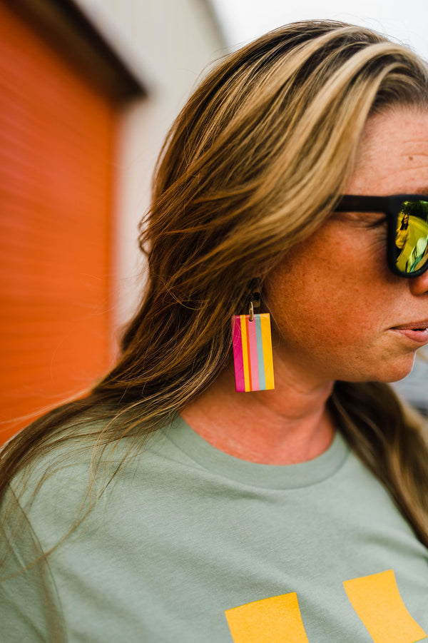 magenta rainbow cabana | earrings