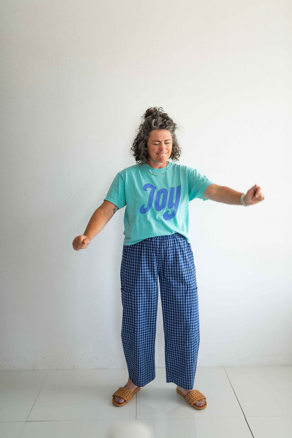 joy | chalky mint comfort colors boxy cropped tee