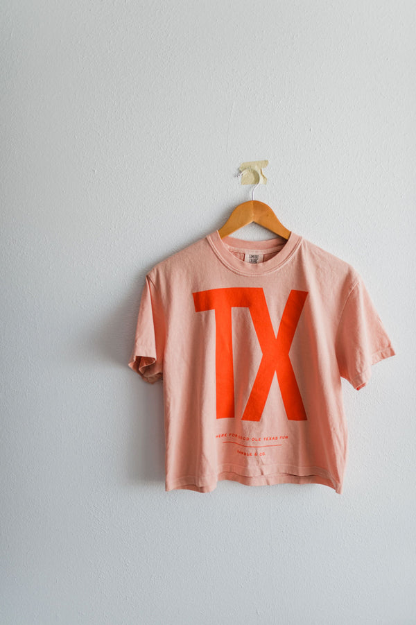 tx | peachy boxy cropped tee