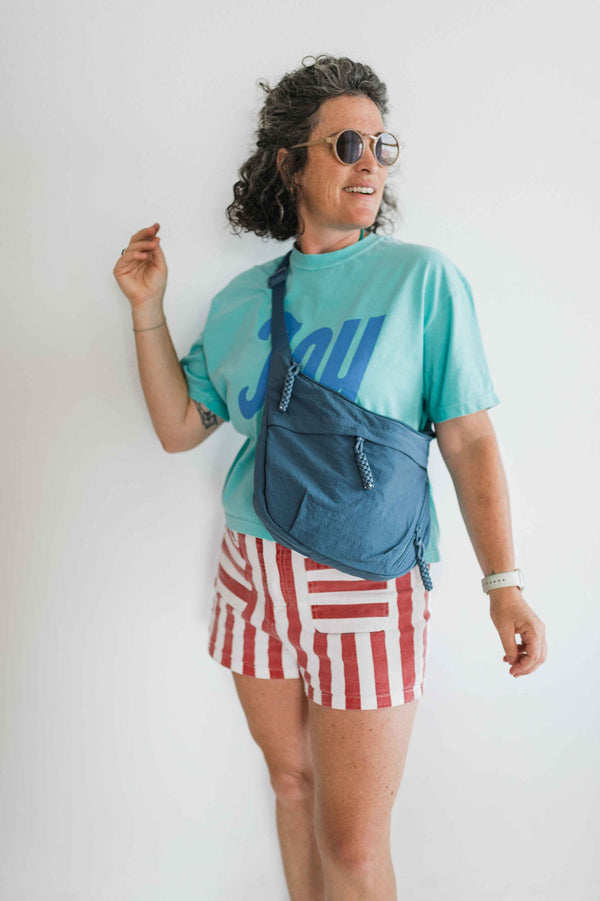 crossbody dumpling bag | blue