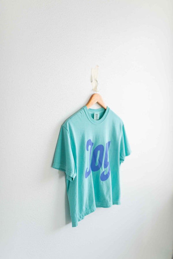 joy | chalky mint comfort colors boxy cropped tee