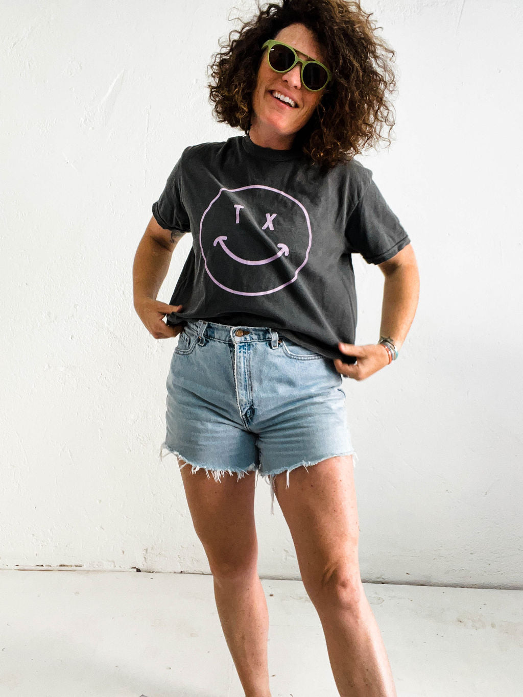 tx smiley | charcoal boxy cropped tee
