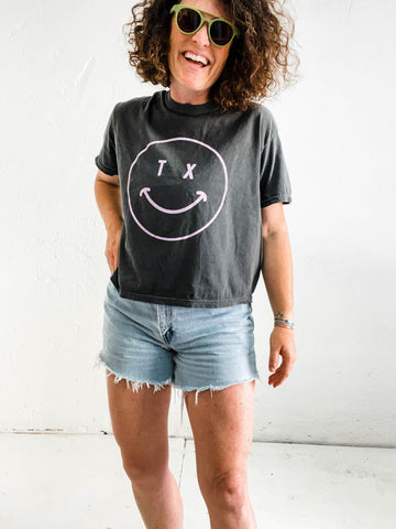tx smiley | pepper boxy cropped tee