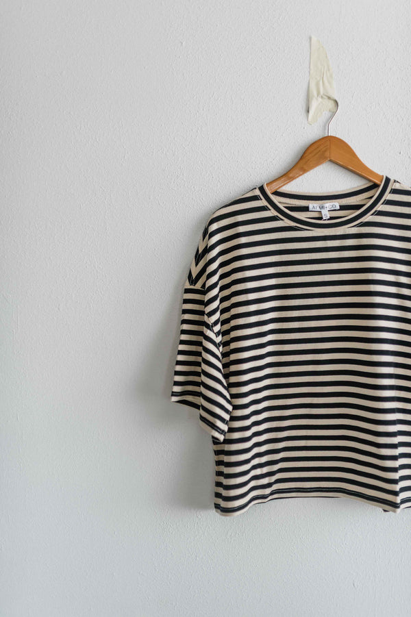oversized boyfriend tee| black stripe